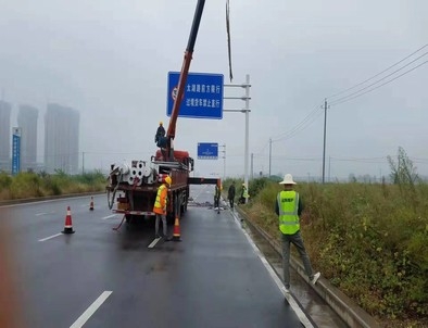 西安西安专业道路标牌施工